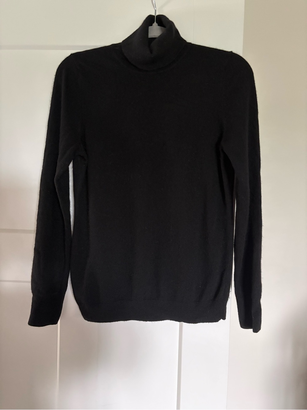 Talbots Black Women's Cashmere Turtleneck Sweater